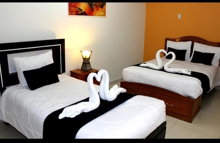 Hostal Universal Huaraz Eksteriør billede
