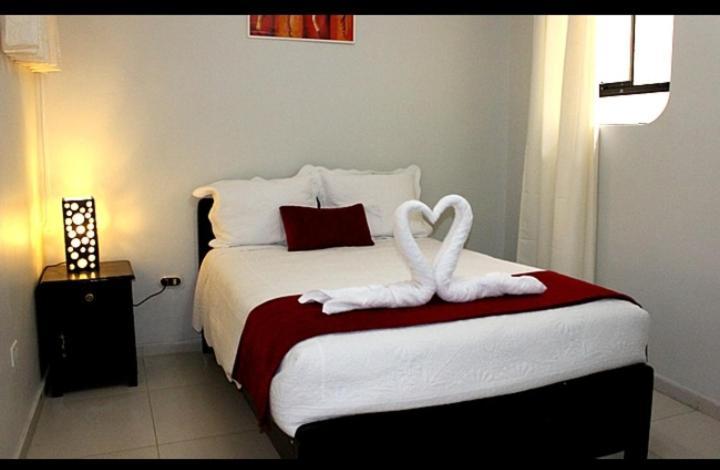 Hostal Universal Huaraz Eksteriør billede